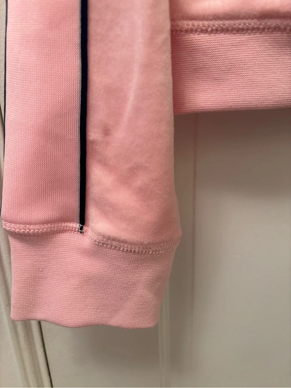 Pickleball Lovers Juicy Couture Pink Velour Zip Jacket with Navy Trim Size Large